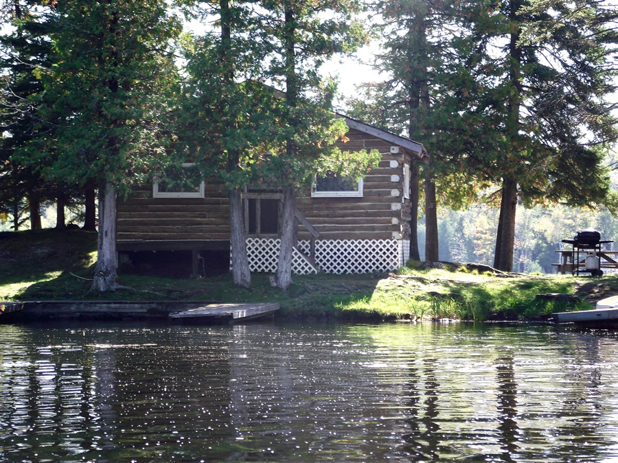 Timmy's Cabin at Fernleigh Lodge - Lakeside Cabin Rentals