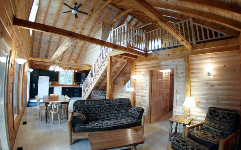 Cabin Rental Ontario, Fernleigh Lodge Year-Round Rental Accommodation